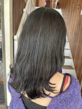 アヴァンス 天王寺店(AVANCE.) カーキベージュ×透明感