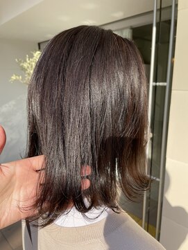 ジェムバイアルテフィーチェ(gem by artefice) 外ハネ×アッシュブラウンカラー