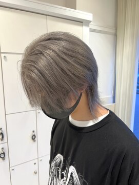 アッシュ 長津田店(Ash) ハイトーンシルバー/ウルフ/10代20代