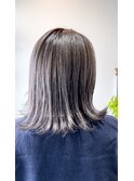 アッシュシルバーグレージュ透明感暗髪ロングボブ