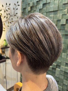 ルプス ヘアーアンドメイク(LUPUS HAIR&MAKE) シルバーハイライト