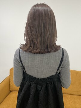 ノウハウ タニマチ(KNOWHOW tanimachi) 白髪ぼかしベージュ くびれミディアム 大阪谷町四丁目