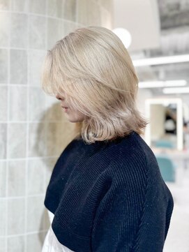 エルサザリープ 三宮(Elsa the leap) ホワイティーベージュ/ボブレイヤー/ホワイトミルクティー