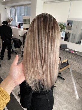 カラ ヘアーサロン(Kala Hair Salon) ハイライトバレイヤージュダブルカラーケアブリーチ20代30代