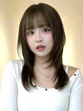 アイトーキョーエス 渋谷(AI TOKYO S) ミディアムレイヤーハッシュカット韓国レイヤーオリーブベージュ