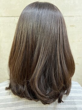 イエロー(YELLOW) カット/カラー/ヘッドスパ/トリートメント