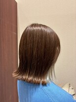 アクセ 艶髪シルクベージュ透明感×外ハネ切りっぱなしボブ20代30代40代