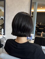 ルーチェ(Lu-che)&nbsp;夏ならこれでしょ。首元スッキリ！切りっぱなしボブ