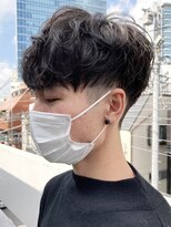 マグカーネバイフィフス オカヤ(Mag KANE by fifth okaya)&nbsp;岡谷メンズカットメンズパーマシャドウパーマ無造作パーマ韓国風