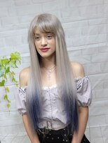 エクステ専門店ミキ 横浜店(MIKI)&nbsp;アニメ女優小顔ヘア♪透明感ホワイトグレージュ×青インナー♪