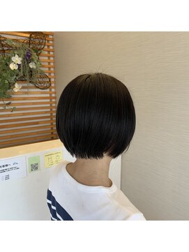 アカラ ヘアー akala ｈair くびれショート