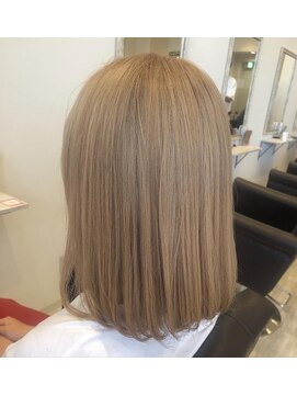 クレア(CREA) ハニーブロンド