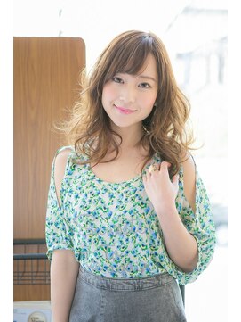 ステージ(STAGE) ペールベージュセクションカラーグラデーションカラー外ハネボブ