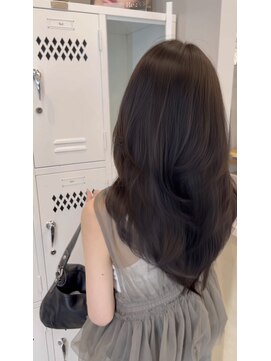 プラチナ(PLATINA) ハイレイヤーレイヤーカットブリーチ無しカラー顔周り韓国