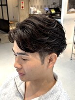 エリマ 調布(elima) 調布メンズ刈り上げセンターパートカットフェザーパーマ強め30代