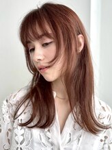 【透明感◎ブリーチなしダブルカラー】ブリーチなしでも叶う柔らかく透けるような色味はダブルカラーで。