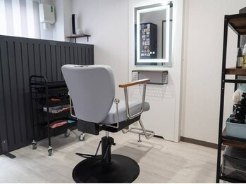 THE BACK STAGE【ザバックステージ】の写真/【駐車場有】静かな空間と、流れるゆったりとした時間で人目を気にせず、自分だけのサロン時間を◎