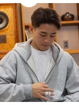 ポリッシュマン コウベ(POLISHMAN.KOBE) センターパート / ニュアンスパーマ / テーパーフェード