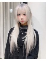 ジーナ オモテサンドウ(XENA)&nbsp;ホワイトカラー×ロングウルフ×シールエクステ×ケアブリーチ