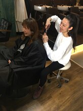 ～カット～　髪質を活かしたカットで“自分に似合う”スタイルに…♪