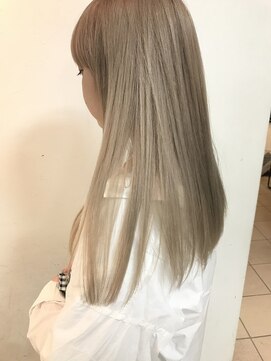 ペネロープ(Penelope) [penelope山下]ホワイトベージュカラー