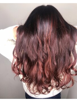 ワット 新宿店 【W-ワット-新宿店 担当田辺貴裕】ピンクレッドグラデーション♪