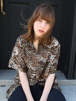 サバービア(suburbia) 『カット+ファストブリーチ+ホワイトグレージュ』