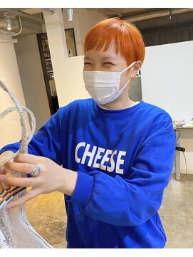 ソイ 下北沢(soi) バッサリ切り込んだベリーショート　オレンジベージュ