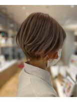 アートヘアーコルソ art hair CORSO&nbsp;アッシュベージュ×ピンクオレンジ×ショートstyle