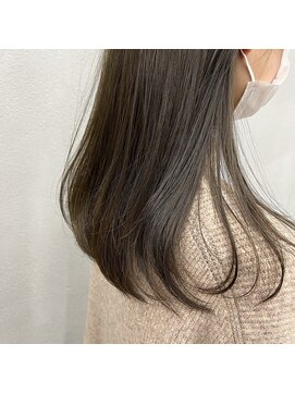 エヌ(N) ブルーで作る 10トーンのシアーアッシュ