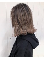 オーク 学芸大学(OAK)&nbsp;バレイヤージュカラー☆切りっぱなしミディアム