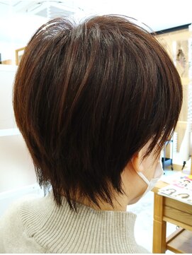 アン(an) 軽めすっきりショート