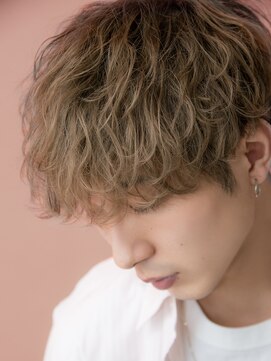 オーシャントーキョーオーバー 渋谷(OCEAN TOKYO OVER) 韓国ヘアカルマパーマカルマバングセンターパート黒髪ウルフ