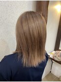 ベージュカラー