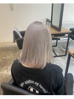 コティバイブローチ 札幌(koti BY broocH) White blond