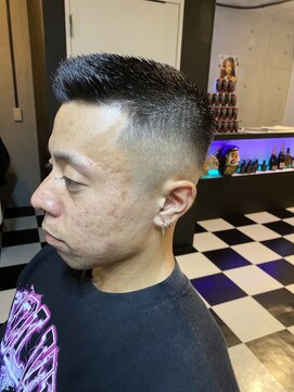 バッドバーバー 蒲田店(BAD BARBER) フェザーアップスキンフェード