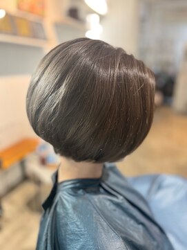 ツムグ 代官山店(TUMUGU) ヘルシースタイル大人ショート30代40代50代ブルーグレージュ#201