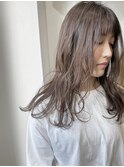 20代30代★暗髪でも透明感♪アッシュカラー×毛先カール