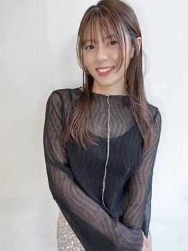 イル(ill) レイヤー ウルフ ミディアム くせ毛