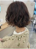 ボブスタイルの方イメチェンするにはパーマがおすすめ/山下