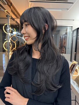 ラ キング(LA KING) ウルフカットイメチェンホワイトブロンド外ハネボブ美髪ショート