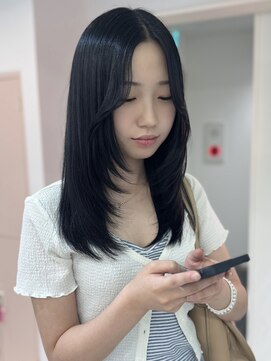 アール 横浜(R) 【MOMO】韓国風レイヤー/ハッシュカット/顔周りレイヤー