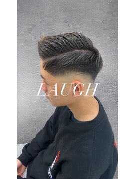 ラフ(LAUGH) サイドパート スキンフェードversion