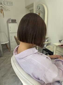 フーバイルピナス(Fuu. by Lupine) 【ayumi】切りっぱなしボブ20代30代40代