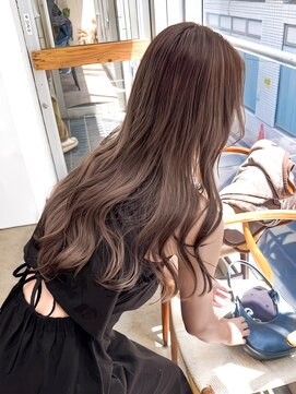 リラ バイ ミラ 新宿(LILA by MILA) ブラウンベージュ/オリーブカラー/ブリーチなしカラー/韓国ヘア