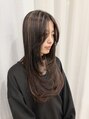 アール 西新井店(ar)&nbsp;ハイライト×ロングレイヤーで明るめかつ、上品なスタイルに。