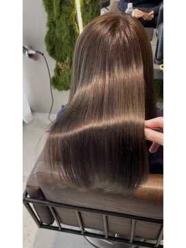 カミガミ 名古屋栄(KAMIGAMI) 透けるアッシュグレージュ