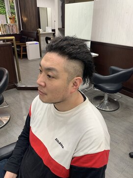 ビビッド ルーア(vivid R) ワイルド系ツイストパーマ