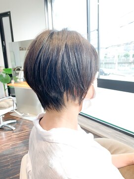 アトリエアルシュ(atelier ARCHE) 大人ショートボブ,小顔,ひし形ショートボブ,後頭部ボリューム