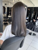 グロウ 丸の内(GLOW)&nbsp;顔周りカットグレージュカラーブルーブラック韓国風前髪甲府